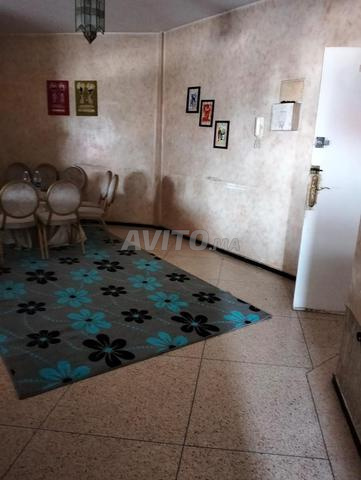 شقة للبيع صالحة للسكن او مكتب همزة