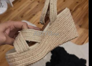 سندلا من اسبانيا بثمن مناسب 