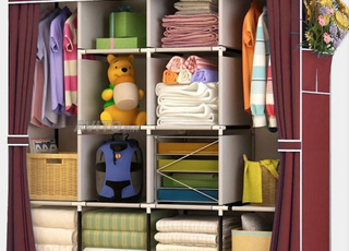 خزانة عصرية لترتيب ملابس 