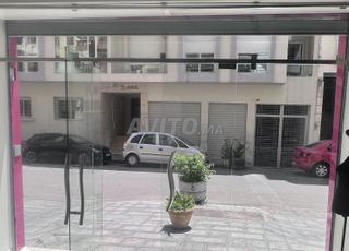 Porte magasin en verre trompé 