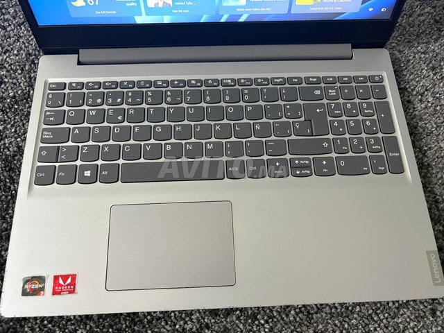 PC Portable Lenovo – 12 Go RAM – 477 Go SSD