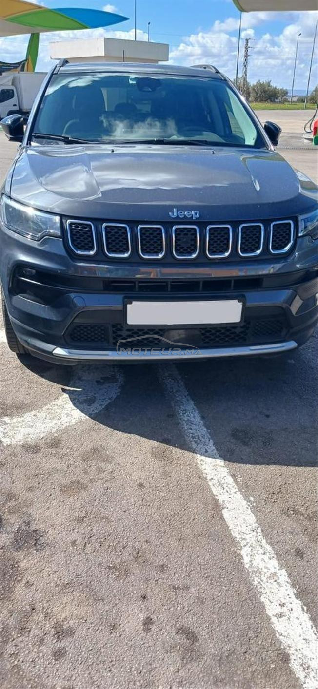 Jeep Compass automatique modèle 2024. 