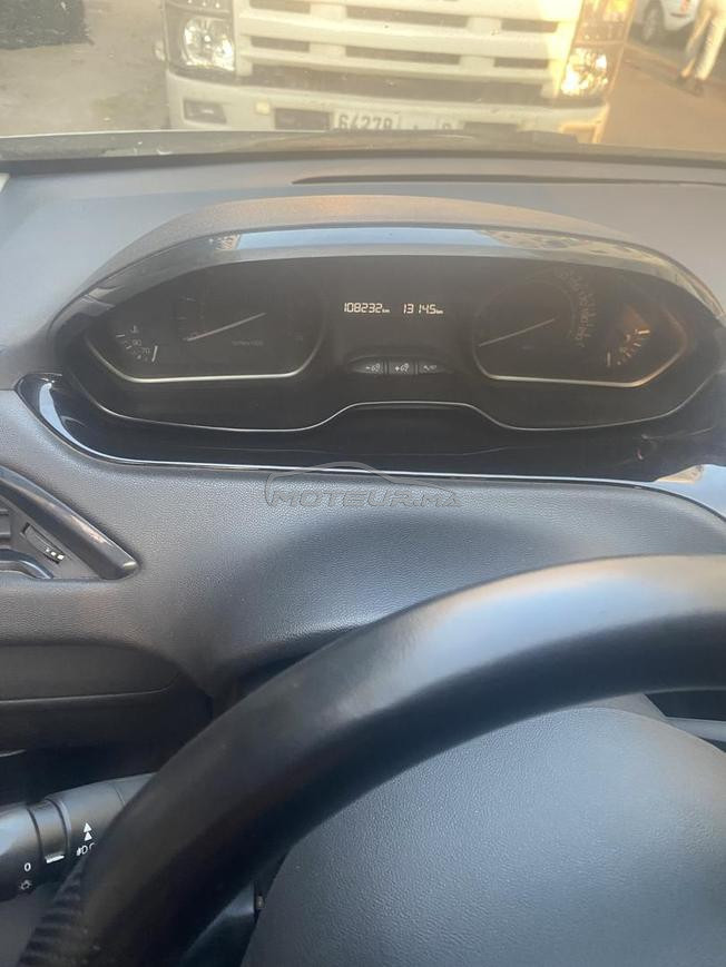 Peugeot 208 tres bn état à vendre 