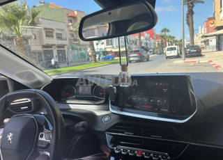 Peugeot 208 Diesel Manuelle 2023 à Rabat