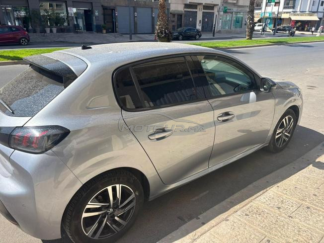 Peugeot 208 Diesel Manuelle 2023 à Rabat