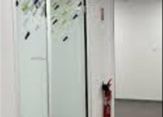 Bureau cloison avec ascenseur garage 