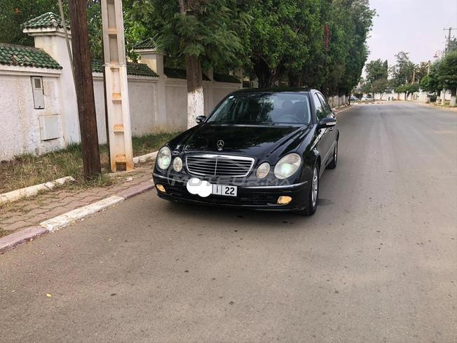 Mercedes-Benz  E220