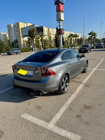 VOLVO S60 R design D2 2017 automaque
