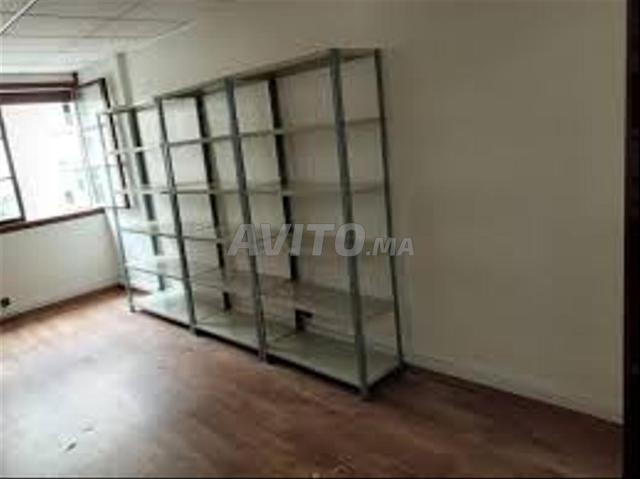 Rayonnage léger disponible pour vendre - 2