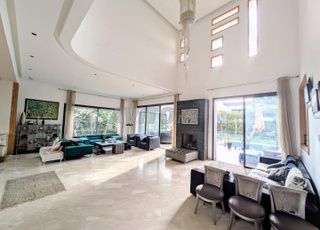 Magnifique villa meublée 640 m² Bouskoura
