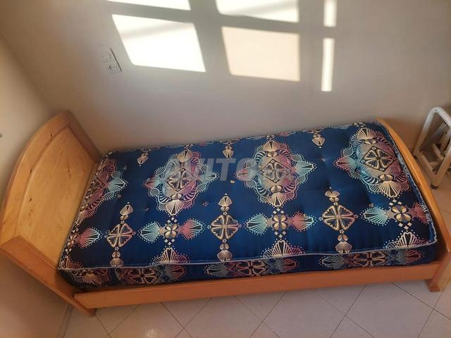 2 lits bois massifs avec matelas et sommier - 2