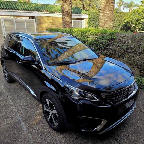 Peugeot 5008 excellent état 96000 km