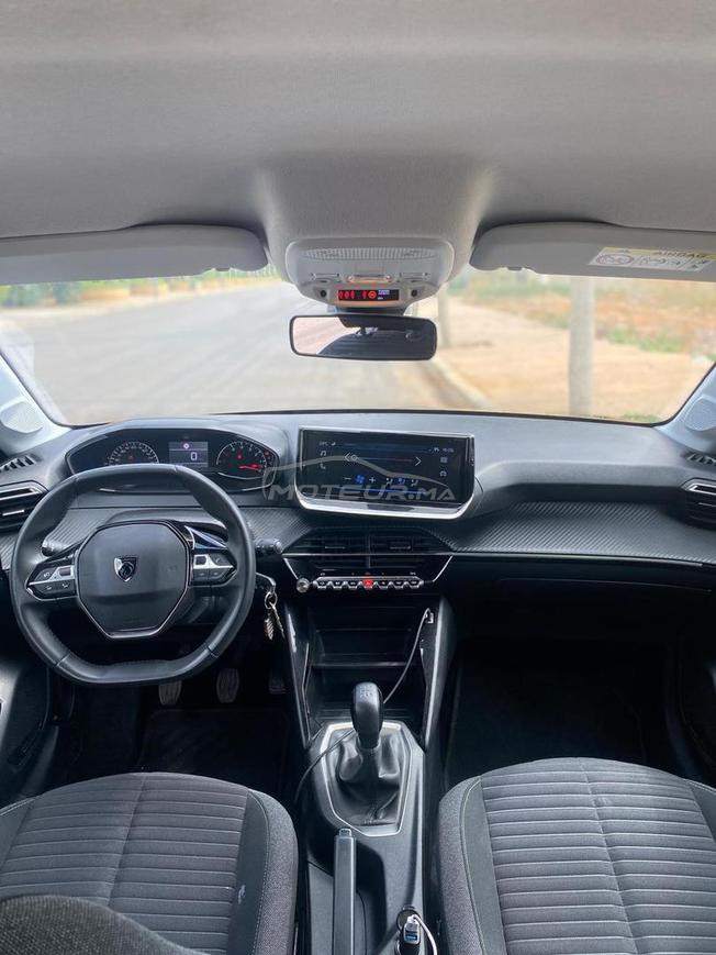 Peugeot 208 Essence Manuelle 2024 à Rabat