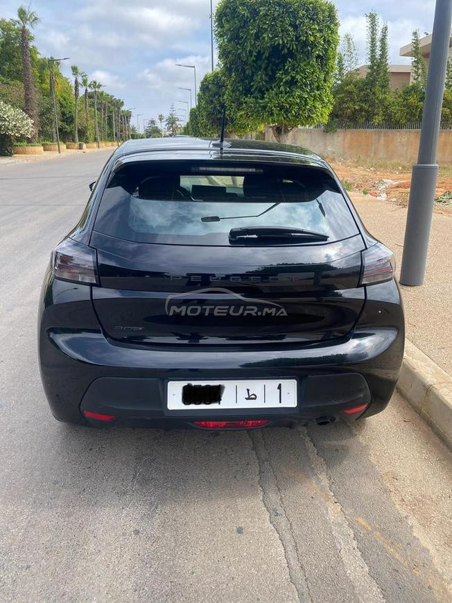 Peugeot 208 Essence Manuelle 2024 à Rabat