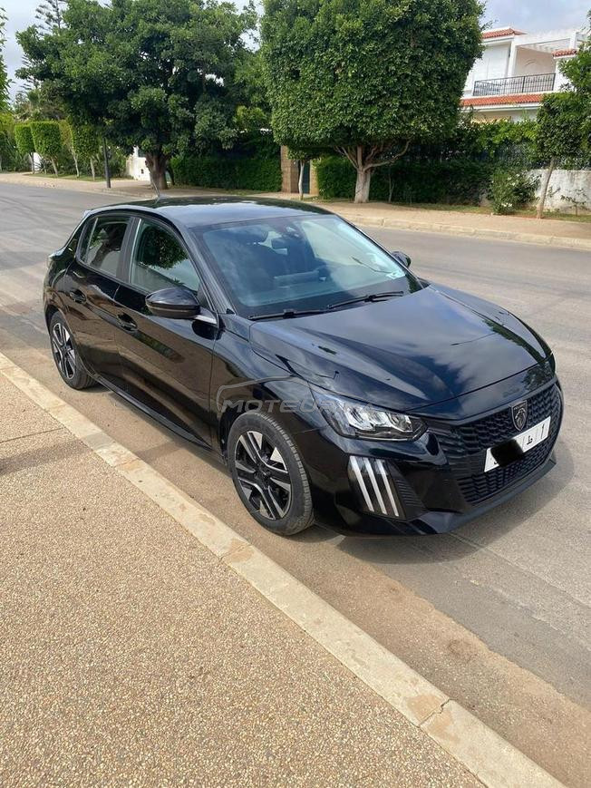 Peugeot 208 Essence Manuelle 2024 à Rabat