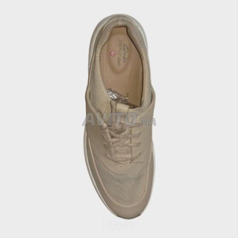 Vente de baskets Clarks authentiques .
