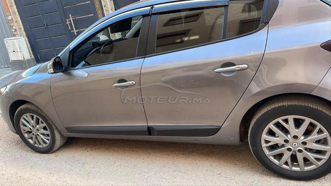 voiture en excellent état à vendre 