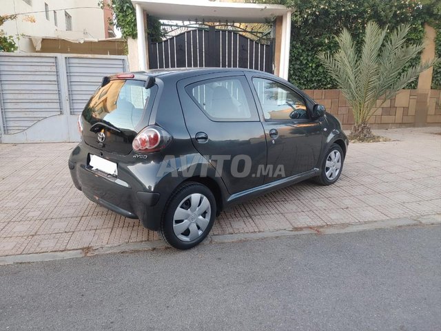 Toyota aygo. issence  2011