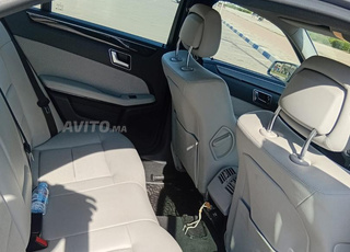 Mercedes-Benz 200 Diesel Automatique 2012 à Nador