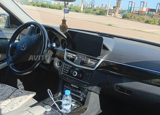 Mercedes-Benz 200 Diesel Automatique 2012 à Nador