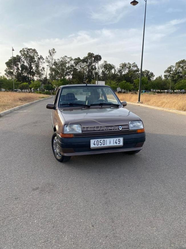 Renault Super 5 Essence Manuelle 1988 à Fès