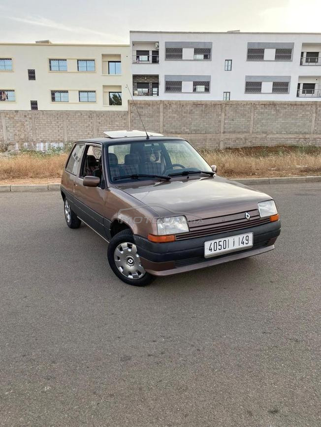 Renault Super 5 Essence Manuelle 1988 à Fès