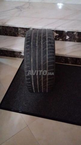 Les pneus dd la voiture