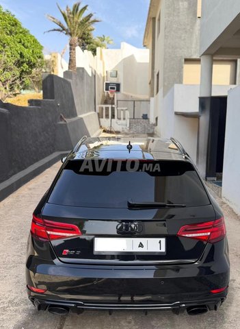 Audi A3 Essence Automatique 2018 à Rabat