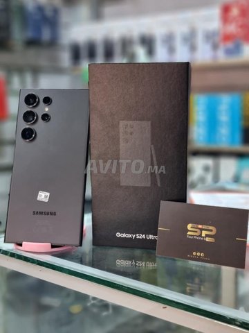 Samsung s24 ultra avec sa boîte 