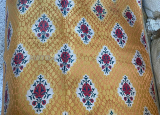 KHRIB - COUSSINS, TLAMETS & COUVERTURES