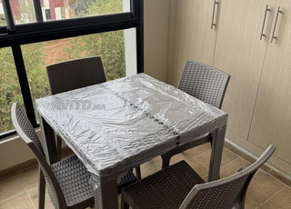 Set Table Carrée SATURNO et 4 Chaises kitea 