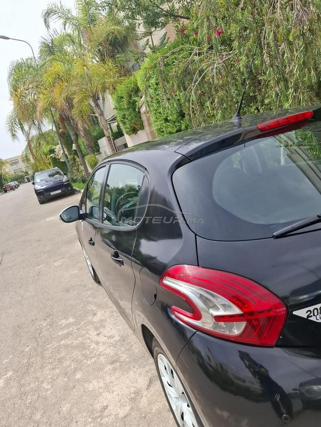 Peugeot 208 Diesel Manuelle 2015 à Fès