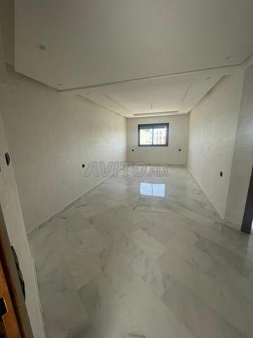 Appartement rénové à Mabella –3 chambres, 4e étage