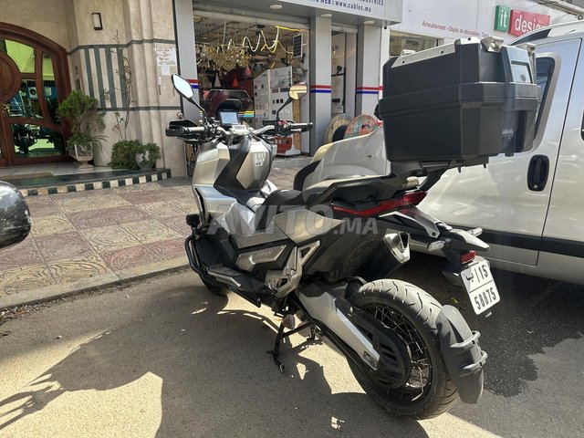 honda x adv 750 cc en tres bonne etat 