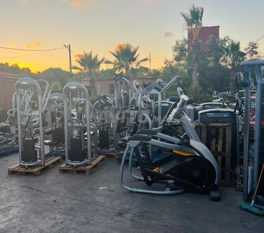 Matériel de Gym Professionnel d'Occasion