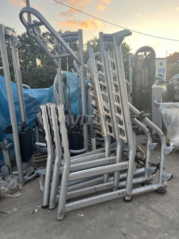 معدات رياضية احترافية مستعملة