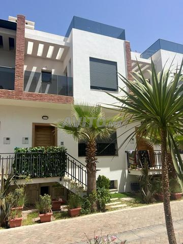 فيلا للبيع بسيدي رحال  لبغاها نصيفط ليه اشوفها - 2