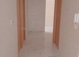 apparemment avendre neuf 