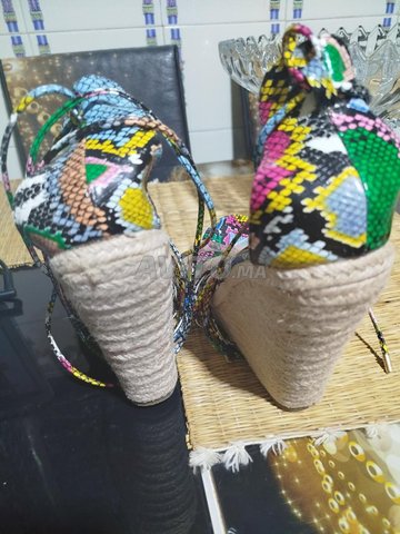 Sandales a lacets 