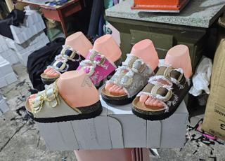 صنادل نسائية مرييح أنيققة