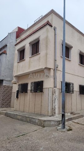 Maison sur 3 étages à vendre à Mouilha, EL JADIDA 