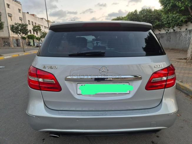 mercedes B180