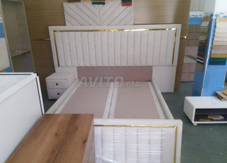 lit  haute finition rangement avec 2 table chevets