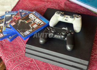 Ps4 pro 1To 2manette 5 cd 