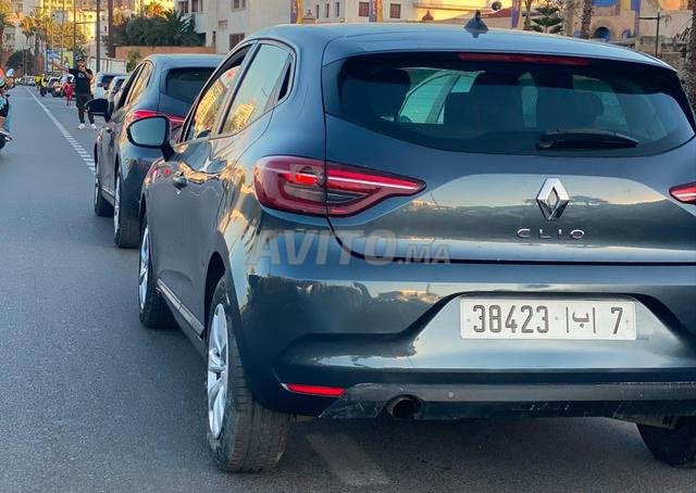 location de voiture clio 5