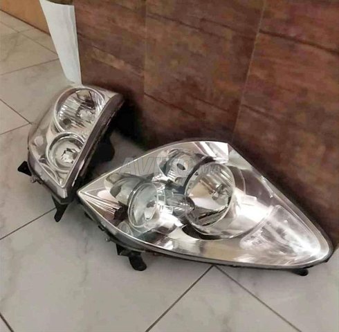 phare optique toyota corolla verso 2004 2009