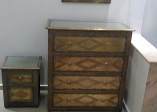 commode/table de chevet/ miroir