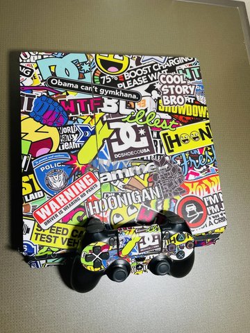 Ps4 Slim avec plein de jeux 