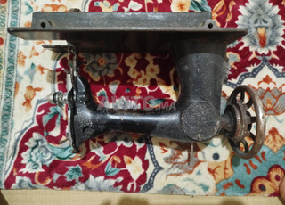 مكينة خياطة 