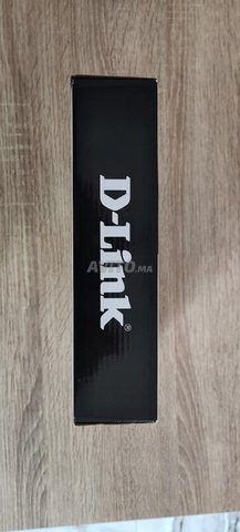 Routeur D-link mazal 9arta b cartoun  dyalo.